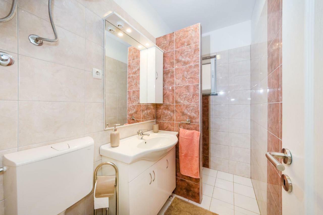 Apartman Nino Novigrad  Bagian luar foto