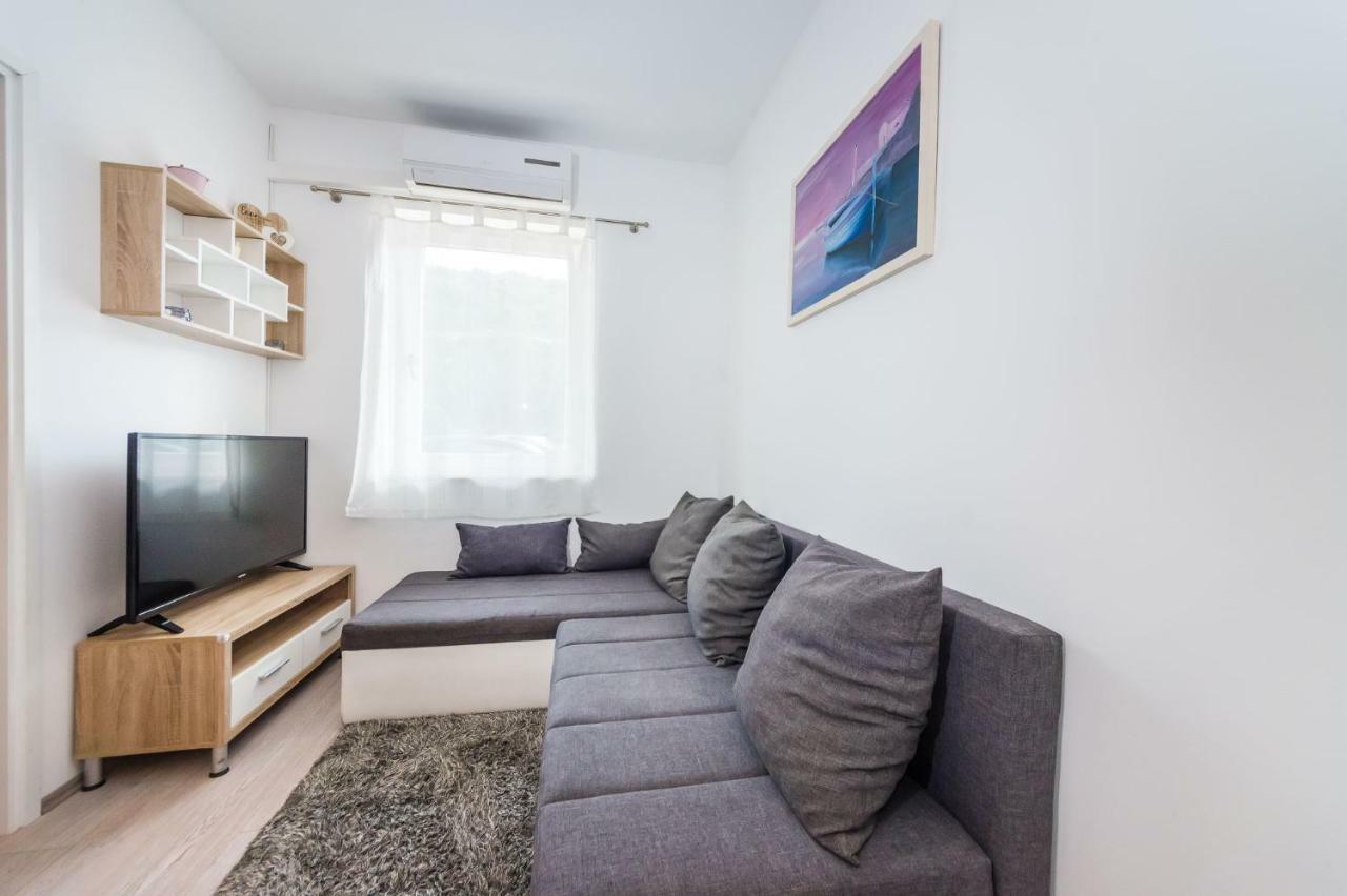 Apartman Nino Novigrad  Bagian luar foto