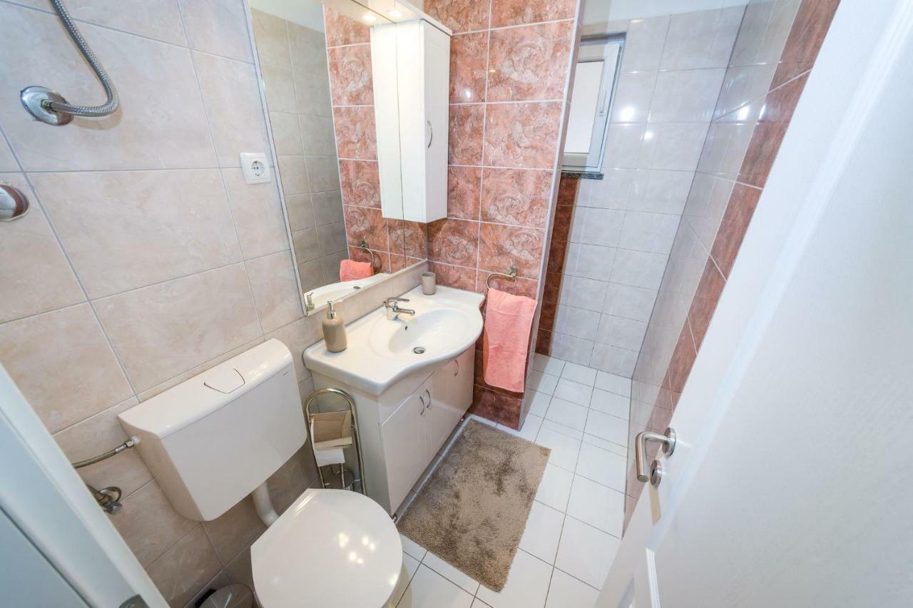Apartman Nino Novigrad  Bagian luar foto